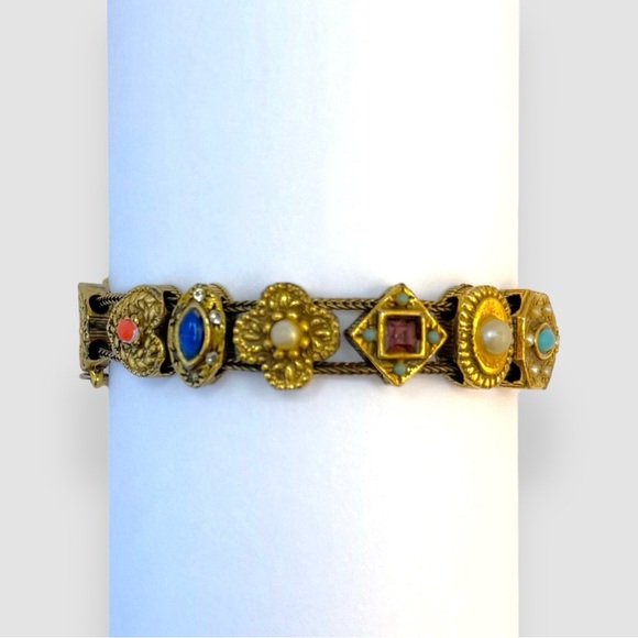 *Reserved for Anna* VINTAGE GOLDETTE N.Y. Signed Charm Bracelet - Picture 5 of 10